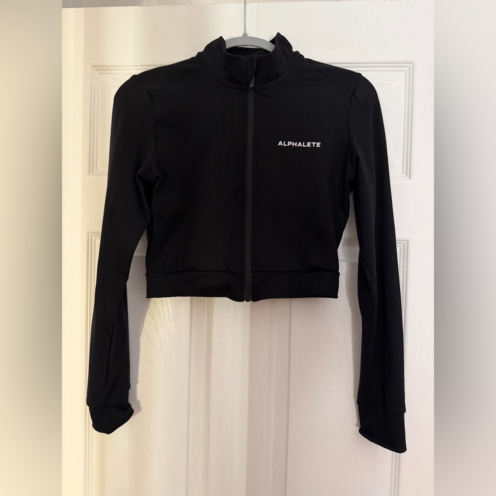 Alphalete Cropped Zip-up